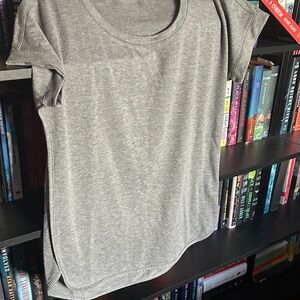 Nike Women's Heather Gray Short Sleeve Tee